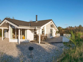 Pretty Holiday Home in Jutland with Terrace in Ørby